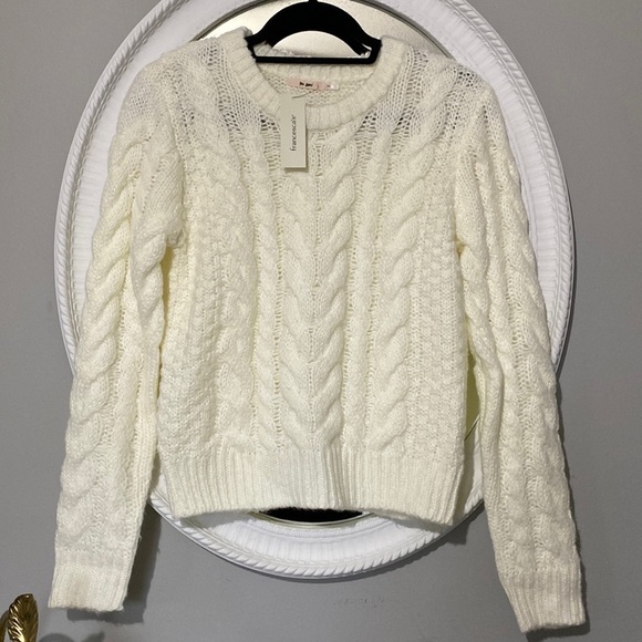 Francesca's Collections Sweaters - Francesca’s Crew Neck Sweater Cream XS NWT